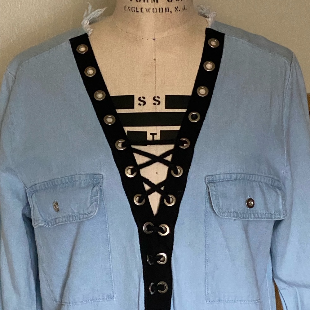 36 POINT 5 DENIM BLACK LACE SHIRT DRESS - Picture 2 of 12